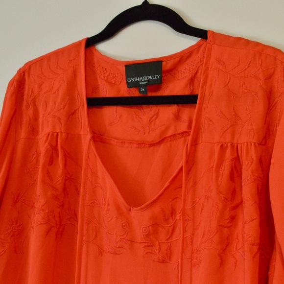 Red Embroidered Blouse - Picture 3 of 4